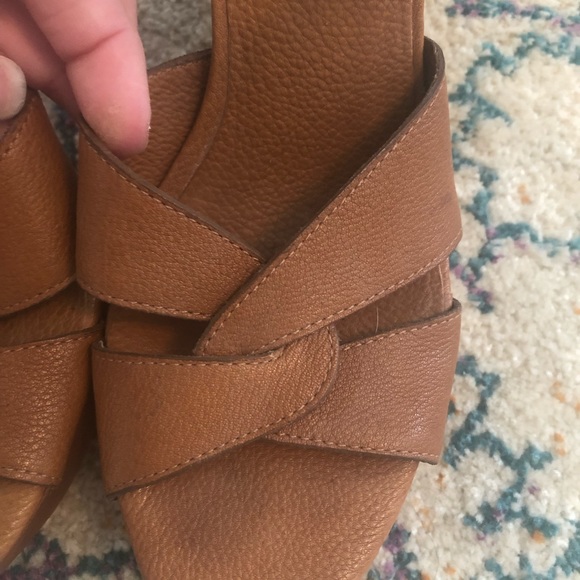 🌟 Michael Kors Leather and Wood Heel 🌟 Size 8 - Picture 5 of 7